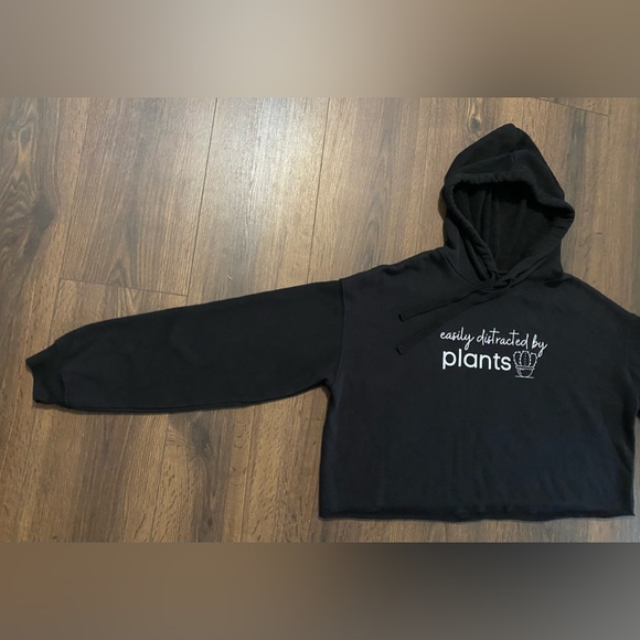 Women’s Bella + Canvas Fleece Black Plant Graphic Crop Sweatshirt L - Picture 3 of 12
